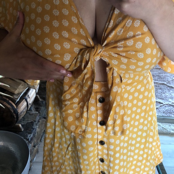 California ripcurl dress bought in San Diego. Perfect for summer - Picture 2 of 3